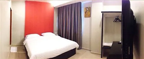 Golden Court Hotel - Tun Abdul Razak Johor Bahru 3*,  Malaysia