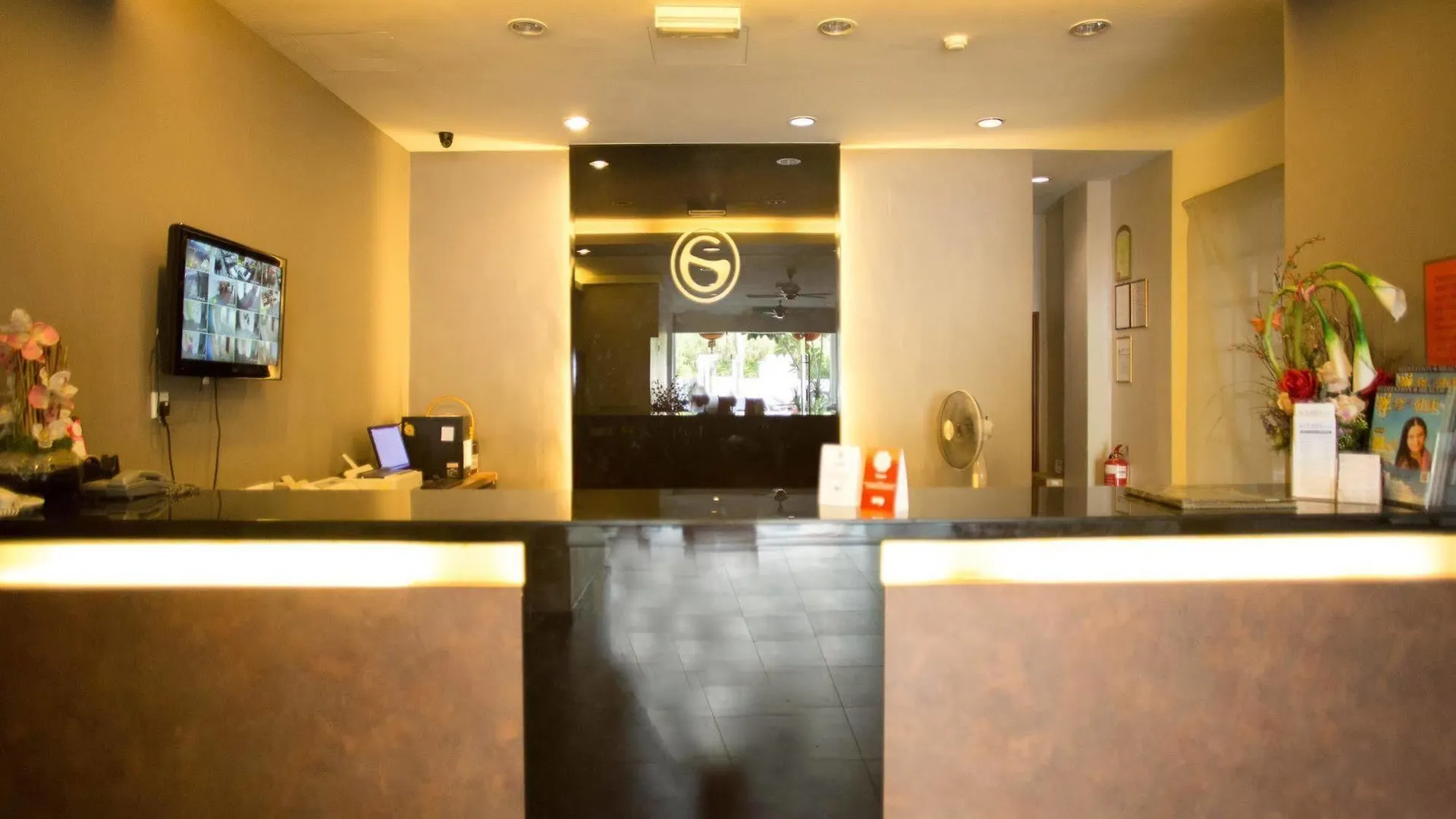 Golden Court Hotel - Tun Abdul Razak Johor Bahru
